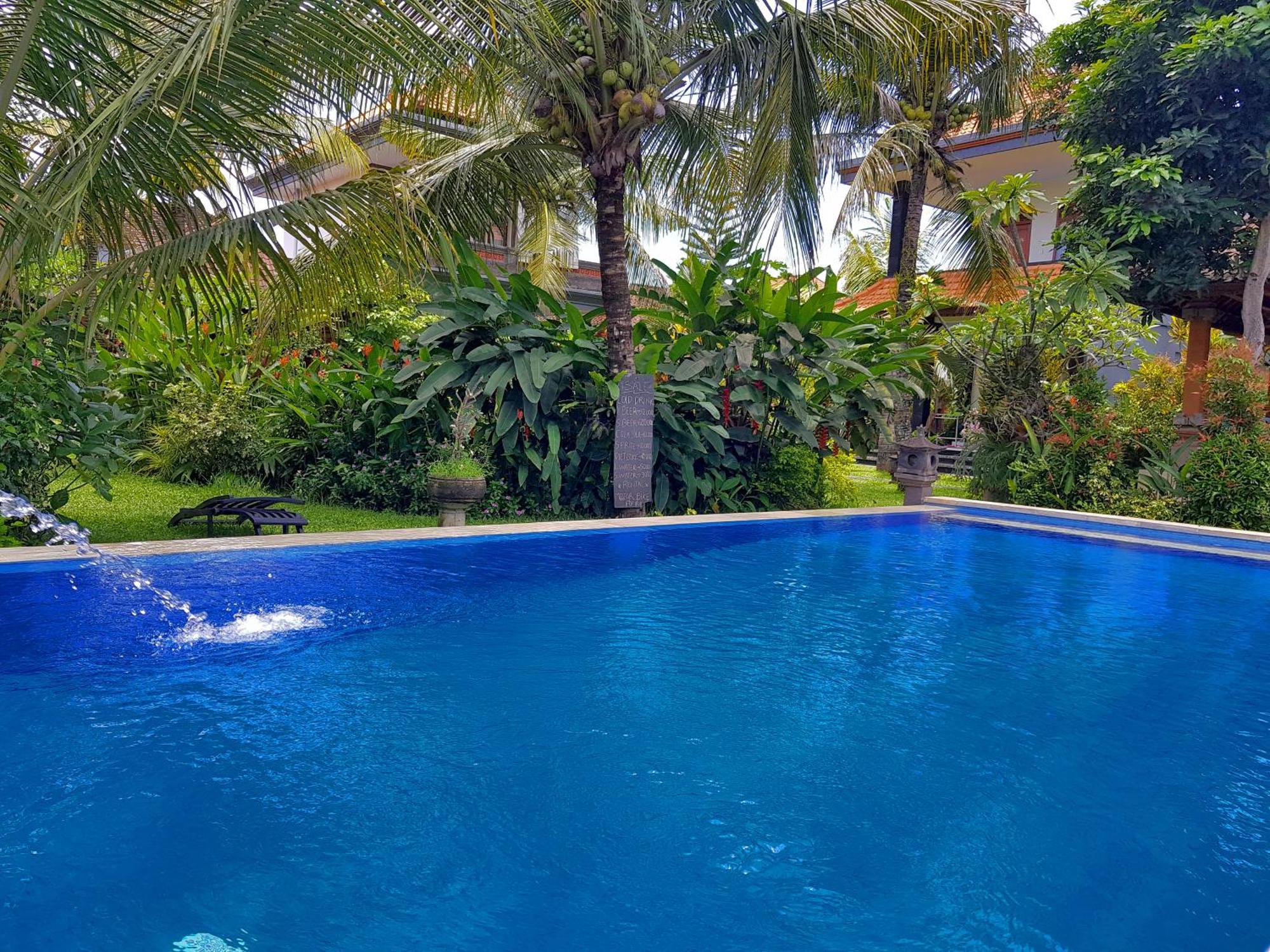 Swan Ubud
