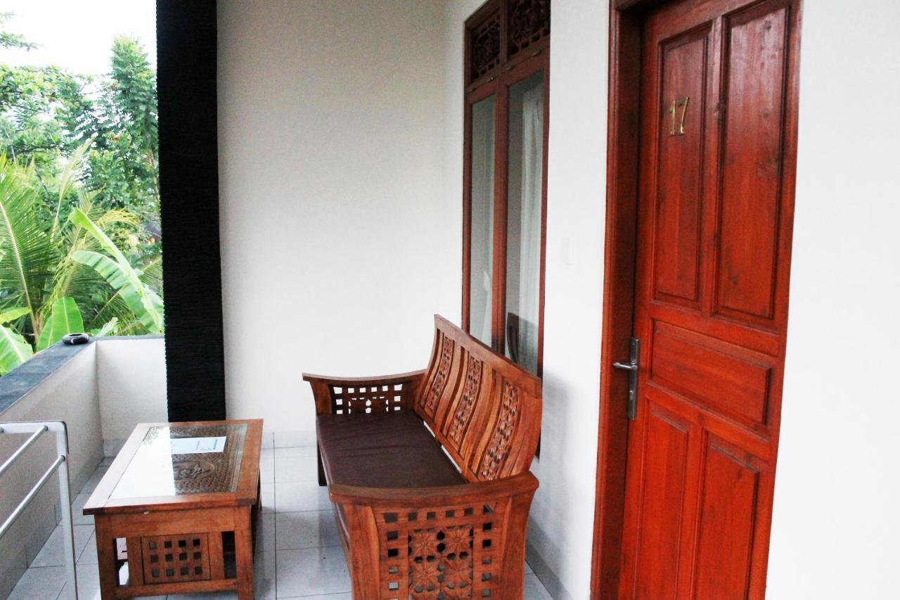 Swan * Ubud