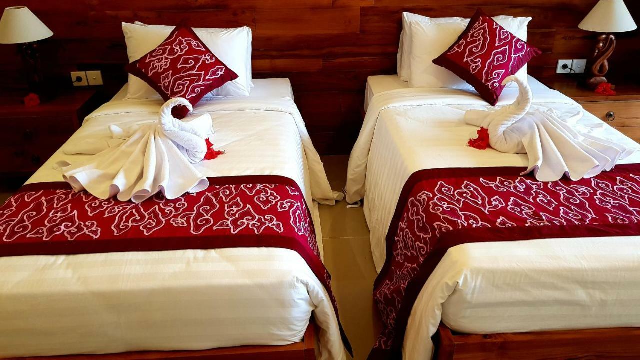 Swan * Ubud